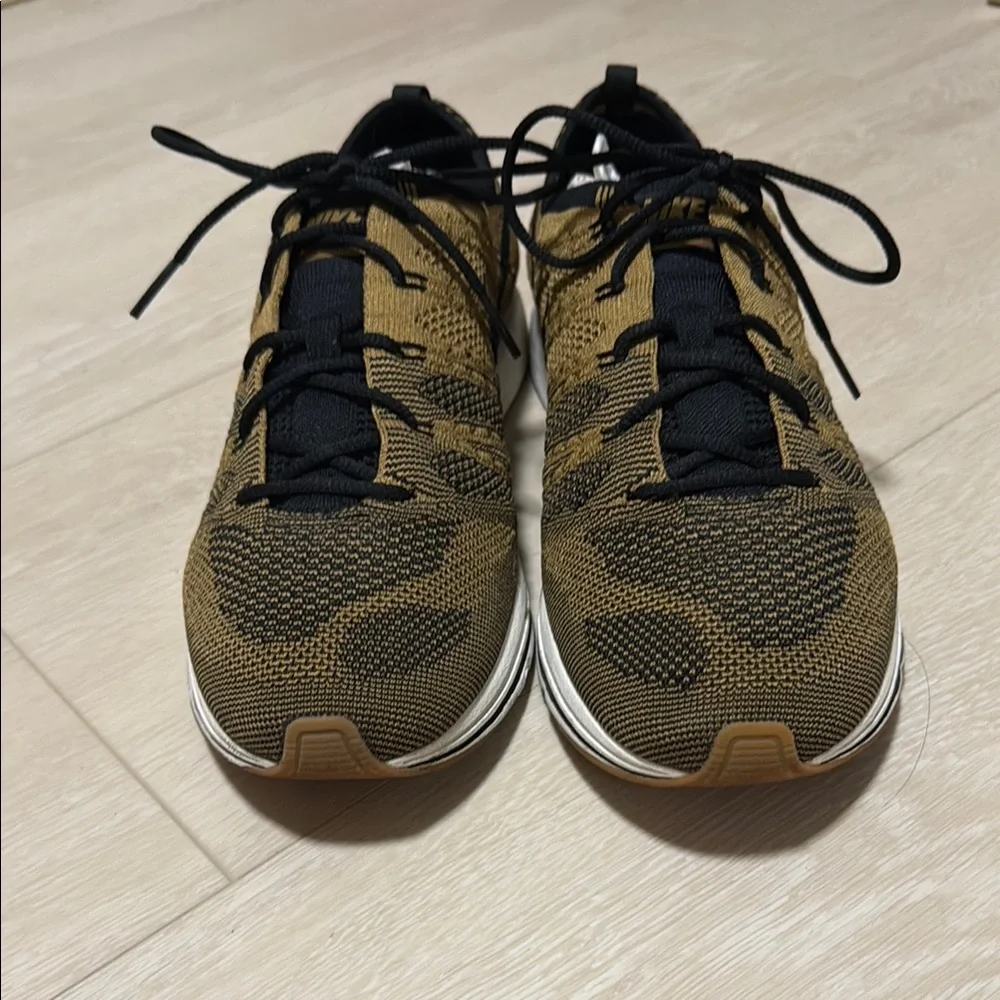 Nike Dual-Tone Fly Knit Black and Tan Sneakers
